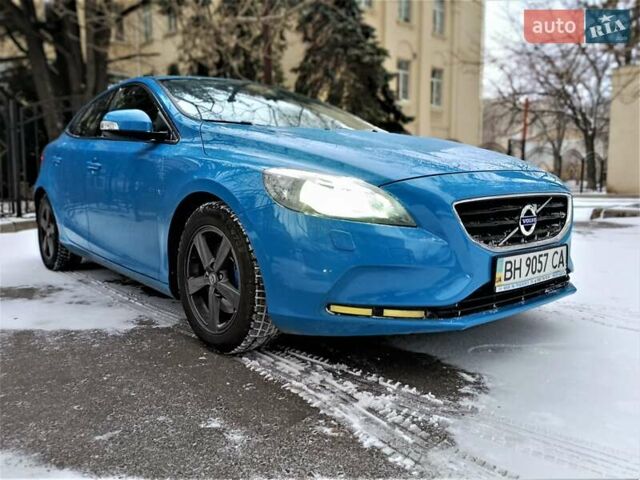 Синій Вольво V40, об'ємом двигуна 1.56 л та пробігом 167 тис. км за 11700 $, фото 7 на Automoto.ua