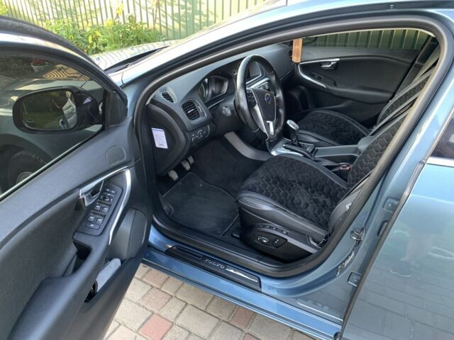 Синий Вольво В40, объемом двигателя 1.6 л и пробегом 240 тыс. км за 10200 $, фото 6 на Automoto.ua