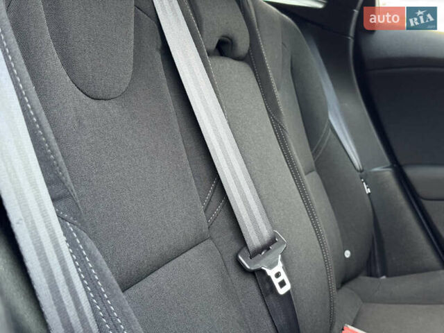 Вольво В40 2013 в Стрые на Automoto.ua Синий Вольво В40, объемом двигателя 1.6 л и пробегом 227 тыс. км за 10590 $, фото 89 на Automoto.ua