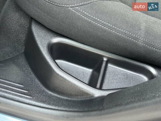 Вольво В40 2013 в Стрые на Automoto.ua Синий Вольво В40, объемом двигателя 1.6 л и пробегом 227 тыс. км за 10590 $, фото 78 на Automoto.ua