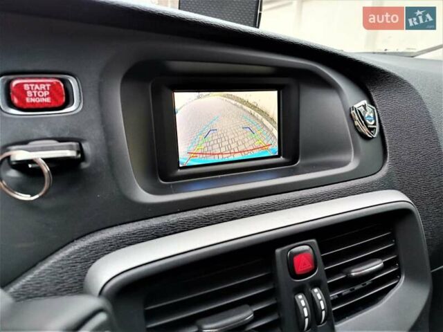 Синий Вольво В40, объемом двигателя 1.56 л и пробегом 165 тыс. км за 11700 $, фото 35 на Automoto.ua