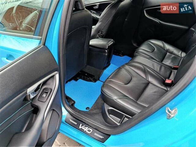 Синій Вольво V40, об'ємом двигуна 1.56 л та пробігом 167 тис. км за 11700 $, фото 13 на Automoto.ua