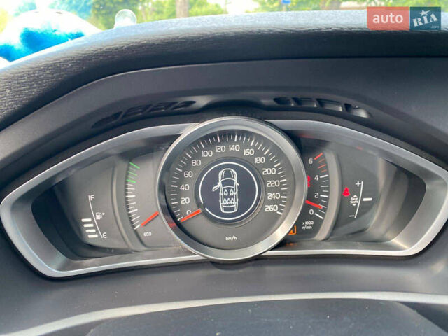 Синій Вольво V40, об'ємом двигуна 1.56 л та пробігом 209 тис. км за 11500 $, фото 19 на Automoto.ua