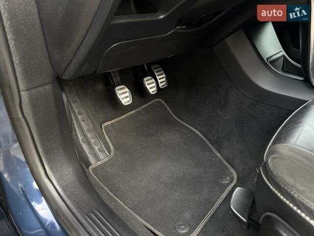 Синій Вольво V40, об'ємом двигуна 1.6 л та пробігом 220 тис. км за 10750 $, фото 35 на Automoto.ua