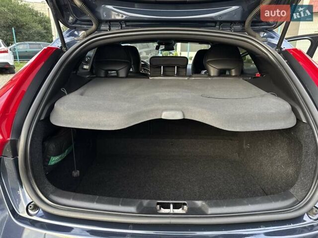 Синій Вольво V40, об'ємом двигуна 1.6 л та пробігом 220 тис. км за 10750 $, фото 60 на Automoto.ua