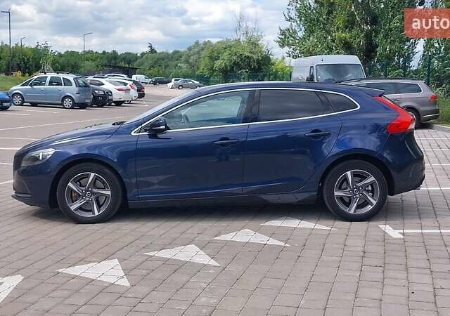Синій Вольво V40, об'ємом двигуна 2 л та пробігом 232 тис. км за 11250 $, фото 4 на Automoto.ua
