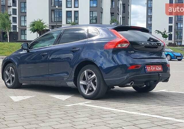 Синій Вольво V40, об'ємом двигуна 2 л та пробігом 232 тис. км за 11250 $, фото 6 на Automoto.ua