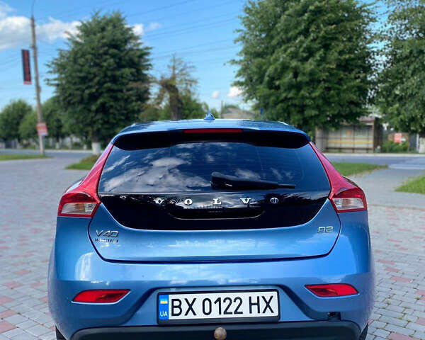 Синій Вольво V40, об'ємом двигуна 1.56 л та пробігом 209 тис. км за 11500 $, фото 8 на Automoto.ua