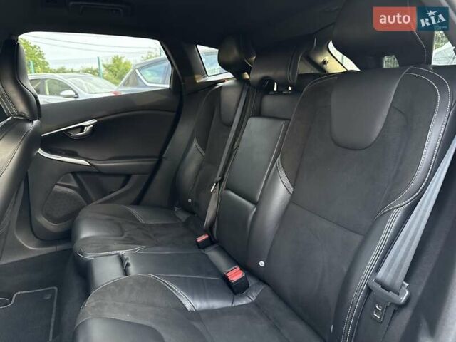 Синій Вольво V40, об'ємом двигуна 1.6 л та пробігом 220 тис. км за 10750 $, фото 37 на Automoto.ua