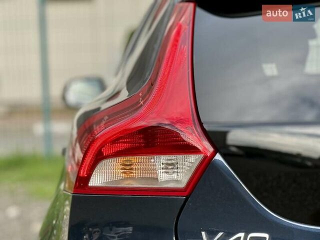 Синій Вольво V40, об'ємом двигуна 1.6 л та пробігом 220 тис. км за 10750 $, фото 24 на Automoto.ua