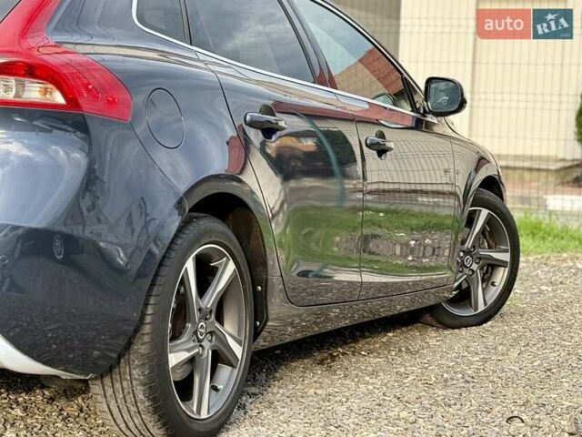 Синій Вольво V40, об'ємом двигуна 1.6 л та пробігом 220 тис. км за 10750 $, фото 19 на Automoto.ua