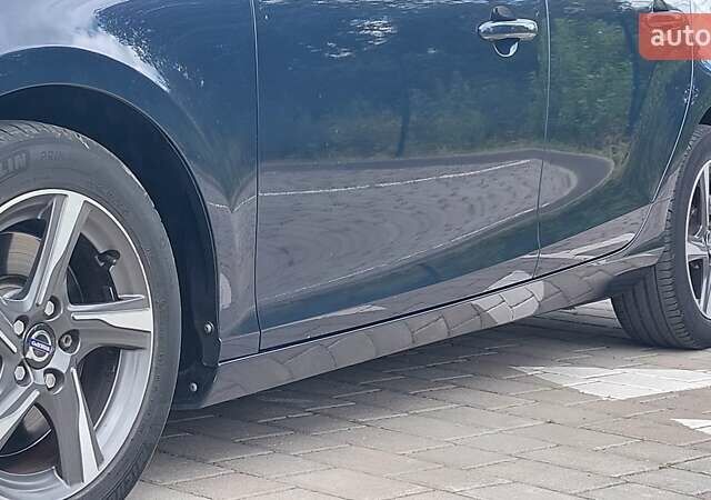 Синій Вольво V40, об'ємом двигуна 2 л та пробігом 232 тис. км за 11250 $, фото 9 на Automoto.ua