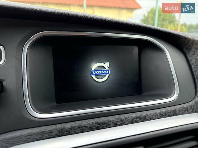 Синій Вольво V40, об'ємом двигуна 1.6 л та пробігом 220 тис. км за 10750 $, фото 50 на Automoto.ua
