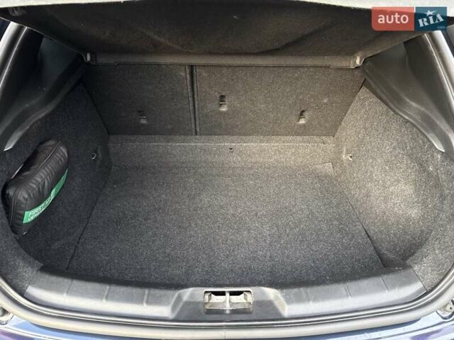 Синій Вольво V40, об'ємом двигуна 1.6 л та пробігом 220 тис. км за 10750 $, фото 61 на Automoto.ua