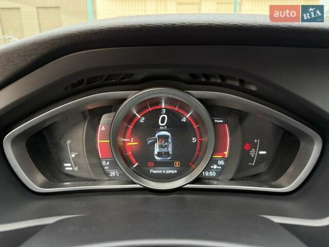 Синій Вольво V40, об'ємом двигуна 1.6 л та пробігом 220 тис. км за 10750 $, фото 48 на Automoto.ua