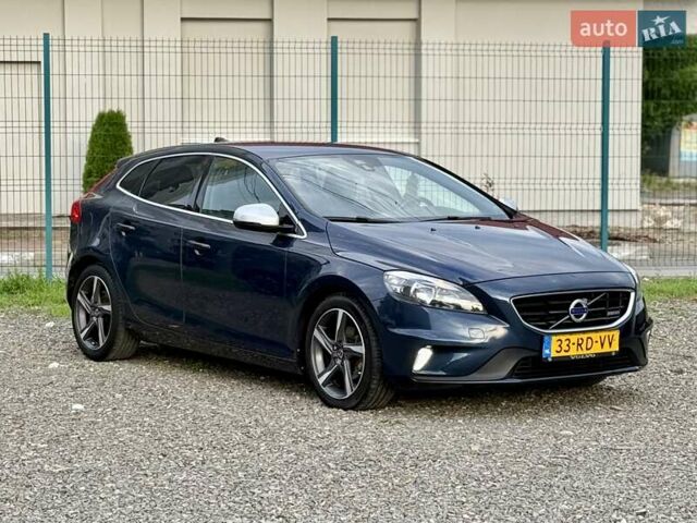 Синій Вольво V40, об'ємом двигуна 1.6 л та пробігом 220 тис. км за 10750 $, фото 8 на Automoto.ua