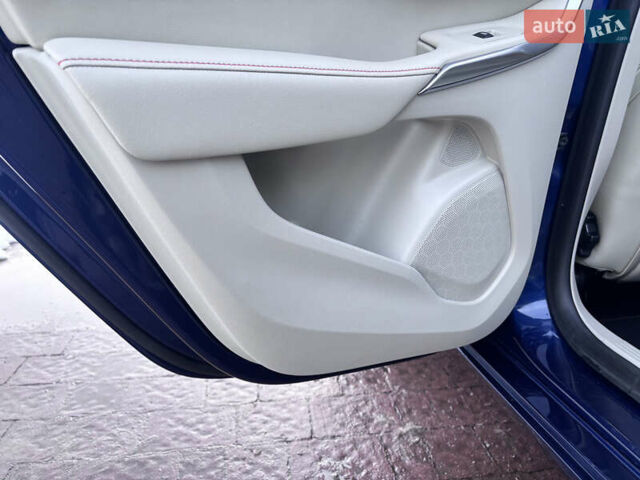 Синій Вольво V40, об'ємом двигуна 1.6 л та пробігом 196 тис. км за 11700 $, фото 108 на Automoto.ua