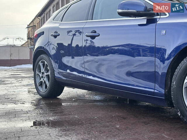 Синій Вольво V40, об'ємом двигуна 1.6 л та пробігом 196 тис. км за 11700 $, фото 36 на Automoto.ua