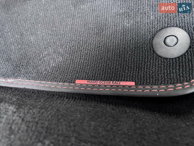 Синій Вольво V40, об'ємом двигуна 1.6 л та пробігом 196 тис. км за 11700 $, фото 94 на Automoto.ua