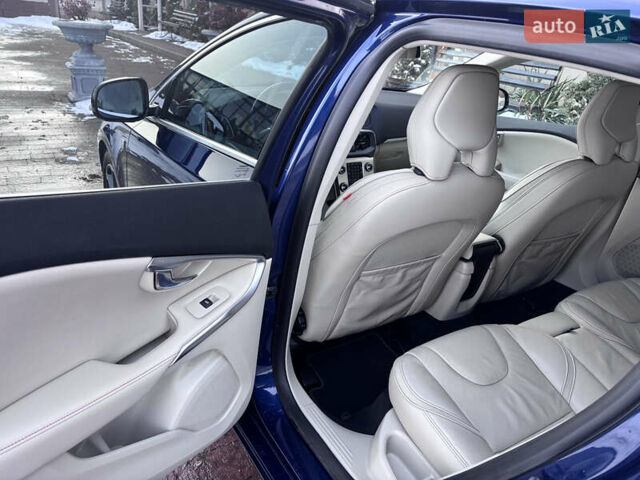 Синій Вольво V40, об'ємом двигуна 1.6 л та пробігом 196 тис. км за 11700 $, фото 99 на Automoto.ua