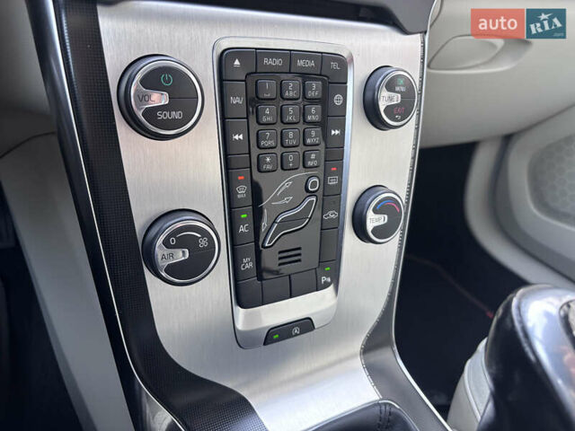 Синій Вольво V40, об'ємом двигуна 1.6 л та пробігом 196 тис. км за 11700 $, фото 159 на Automoto.ua