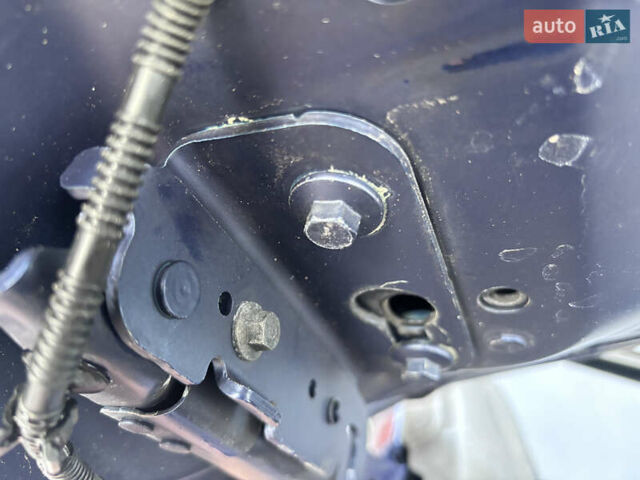 Синій Вольво V40, об'ємом двигуна 1.6 л та пробігом 196 тис. км за 11700 $, фото 170 на Automoto.ua