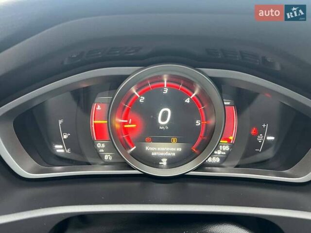 Синий Вольво В40, объемом двигателя 2 л и пробегом 283 тыс. км за 14290 $, фото 21 на Automoto.ua