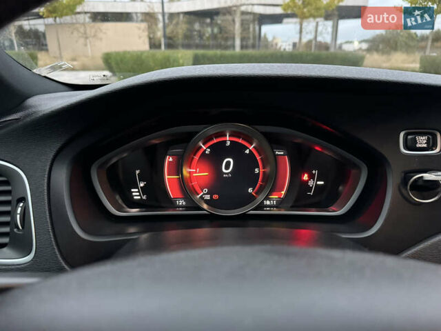 Синий Вольво В40, объемом двигателя 1.97 л и пробегом 194 тыс. км за 13799 $, фото 41 на Automoto.ua