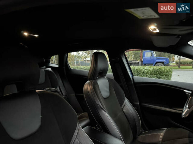 Синий Вольво В40, объемом двигателя 1.97 л и пробегом 194 тыс. км за 13799 $, фото 55 на Automoto.ua