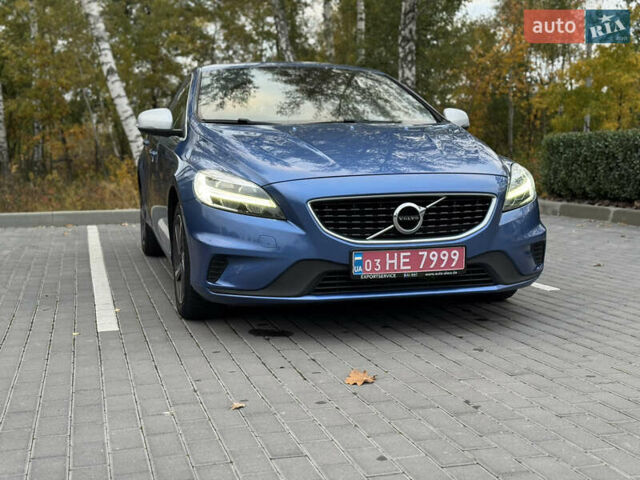 Синий Вольво В40, объемом двигателя 1.97 л и пробегом 194 тыс. км за 13799 $, фото 3 на Automoto.ua