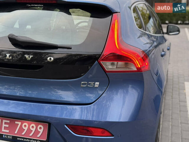 Синий Вольво В40, объемом двигателя 1.97 л и пробегом 194 тыс. км за 13799 $, фото 8 на Automoto.ua