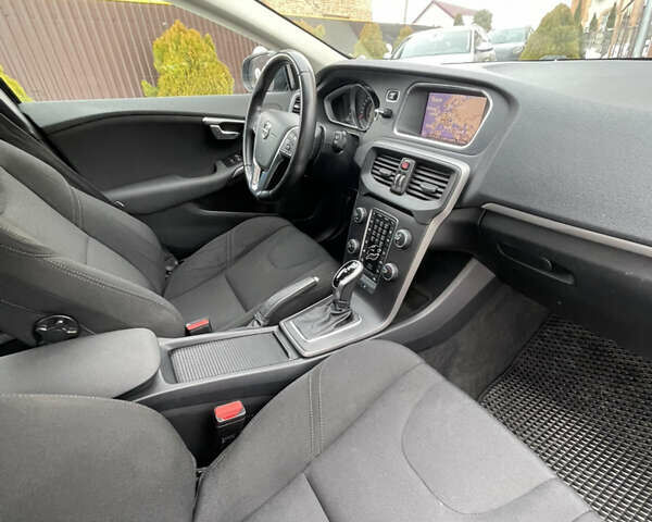 Синій Вольво V40, об'ємом двигуна 1.97 л та пробігом 272 тис. км за 12400 $, фото 29 на Automoto.ua