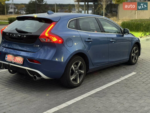 Синий Вольво В40, объемом двигателя 1.97 л и пробегом 194 тыс. км за 13799 $, фото 73 на Automoto.ua