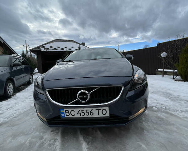 Синій Вольво V40, об'ємом двигуна 1.97 л та пробігом 272 тис. км за 12400 $, фото 3 на Automoto.ua