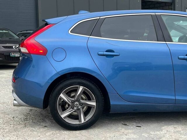 Синій Вольво V40, об'ємом двигуна 2 л та пробігом 283 тис. км за 8500 $, фото 10 на Automoto.ua