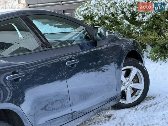 Синий Вольво В40, объемом двигателя 2 л и пробегом 272 тыс. км за 12700 $, фото 20 на Automoto.ua