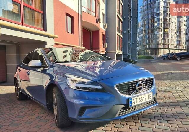 Синий Вольво В40, объемом двигателя 2 л и пробегом 282 тыс. км за 14500 $, фото 31 на Automoto.ua