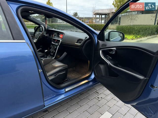 Синий Вольво В40, объемом двигателя 1.97 л и пробегом 194 тыс. км за 13799 $, фото 44 на Automoto.ua