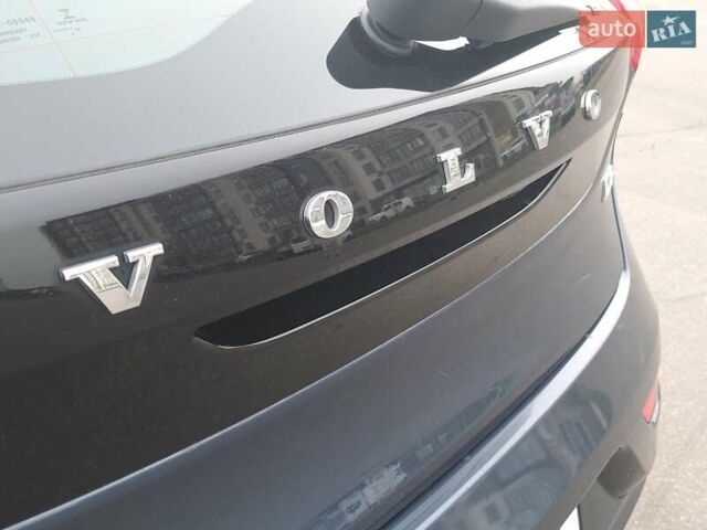 Синий Вольво В40, объемом двигателя 1.97 л и пробегом 229 тыс. км за 13500 $, фото 13 на Automoto.ua