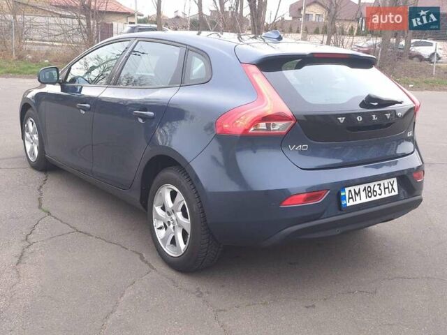 Синий Вольво В40, объемом двигателя 1.97 л и пробегом 229 тыс. км за 13500 $, фото 16 на Automoto.ua