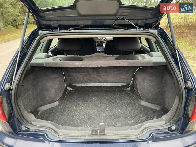 Синій Вольво V40, об'ємом двигуна 1.8 л та пробігом 247 тис. км за 3200 $, фото 10 на Automoto.ua