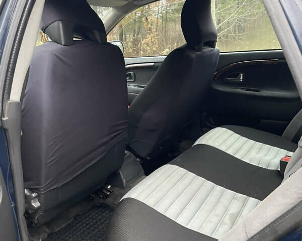 Синій Вольво V40, об'ємом двигуна 1.8 л та пробігом 247 тис. км за 3200 $, фото 6 на Automoto.ua