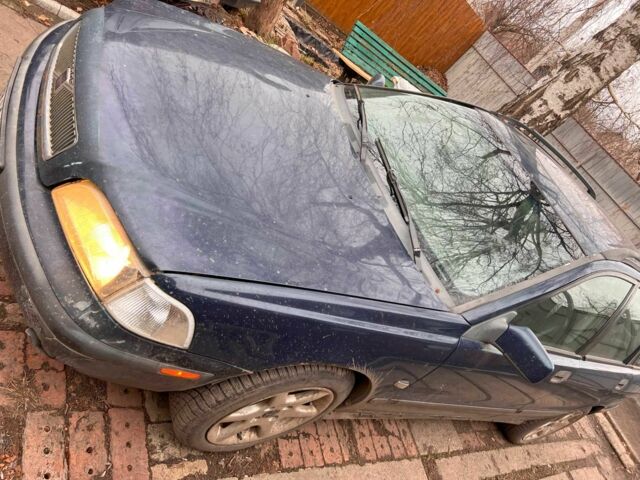 Синий Вольво В40, объемом двигателя 1.9 л и пробегом 300 тыс. км за 1500 $, фото 3 на Automoto.ua