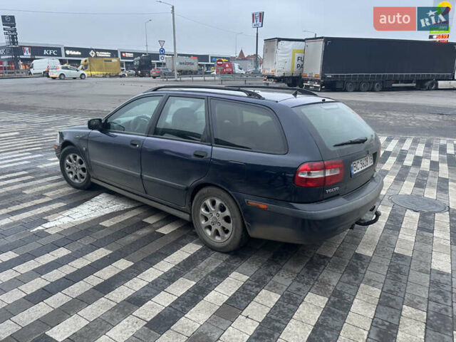 Синий Вольво В40, объемом двигателя 1.83 л и пробегом 415 тыс. км за 3100 $, фото 3 на Automoto.ua