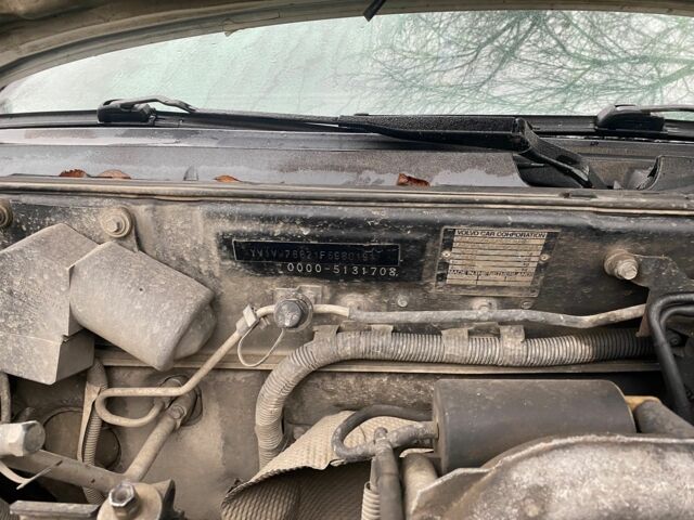 Синий Вольво В40, объемом двигателя 1.9 л и пробегом 380 тыс. км за 1450 $, фото 12 на Automoto.ua