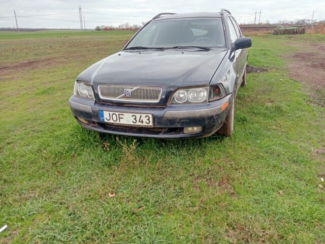 Синий Вольво В40, объемом двигателя 0 л и пробегом 300 тыс. км за 762 $, фото 2 на Automoto.ua