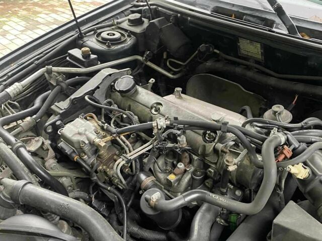 Зеленый Вольво В40, объемом двигателя 1.9 л и пробегом 353 тыс. км за 2500 $, фото 7 на Automoto.ua