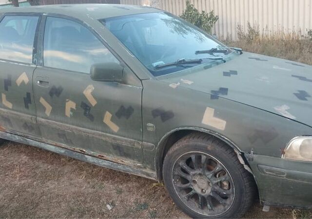 Зелений Вольво V40, об'ємом двигуна 1.9 л та пробігом 2 тис. км за 1431 $, фото 2 на Automoto.ua