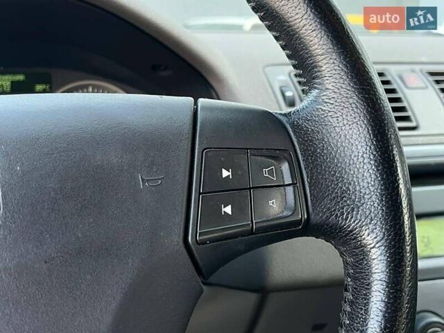 Вольво В50 2006 в Львове на Automoto.ua Белый Вольво В50, объемом двигателя 1.8 л и пробегом 299 тыс. км за 5790 $, фото 17 на Automoto.ua