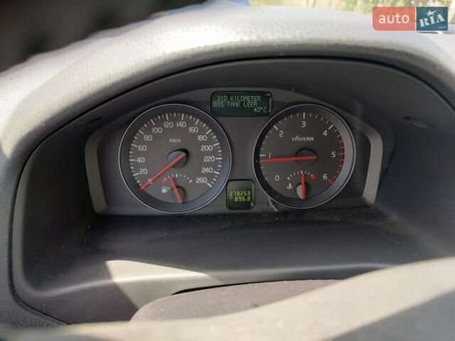 Білий Вольво V50, об'ємом двигуна 0 л та пробігом 278 тис. км за 6800 $, фото 1 на Automoto.ua
